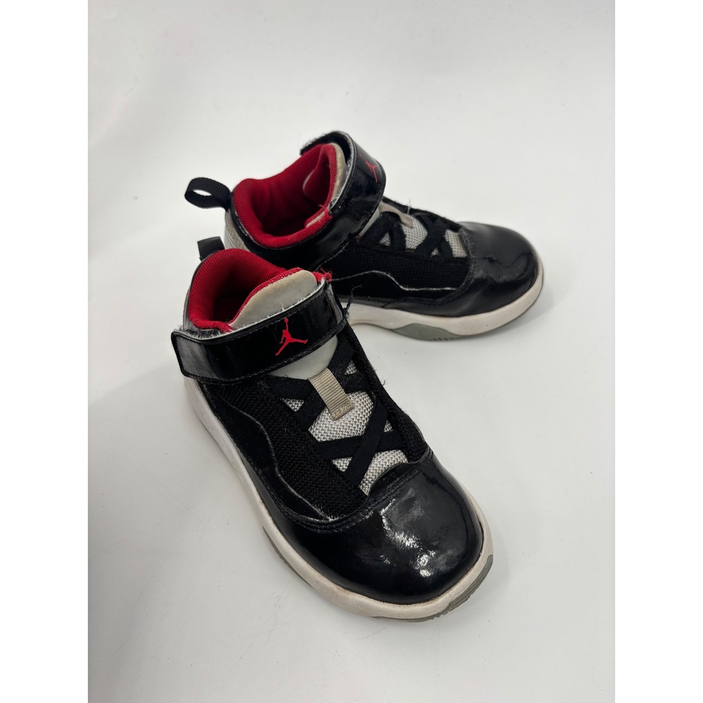 Jordan Max Aura 3 Toddler‎ 11C Black Red CN8095-006 Basketball Sneakers